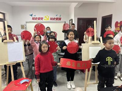 繽紛寒假，童心繪夢 庫爾勒市絲路街道上水城社區少兒繪畫公益培訓班正式開班